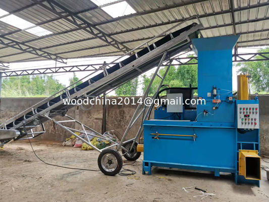 Peternakan Ayam Menggunakan Mesin Pengelasan Kayu Otomatis Log Pine Pengelasan Mill