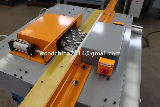 Mesin selang pallet kayu otomatis Mesin pengikat pallet kayu