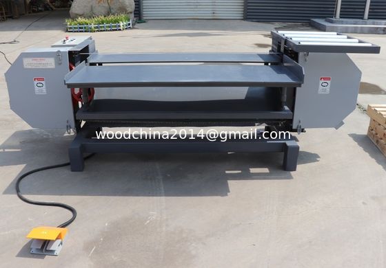 Mesin Pemberantasan Palet Kayu Industri Untuk Pemberantasan Palet Kayu Lebar Palet 1700mm Max
