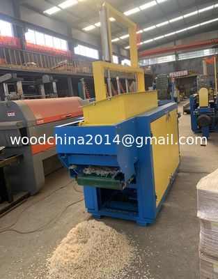 Spiral Shaft Otomatis Mesin cukur Kayu Kayu cukur Mill Peternakan unggas Digunakan