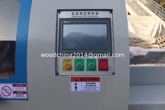 High Precision Electronic Cutting Saw / Kayu Otomatis Cross Cutter Saw Mill / Kayu Kayu Cut Off Saw
