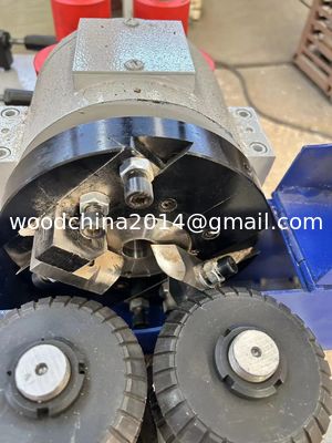 Broom Handle Round Wooden Stick Making Machine Broom Stick Multi Blades Saw Machine (Mesin pembuatan kayu bulat dengan menggunakan sapu tangan)