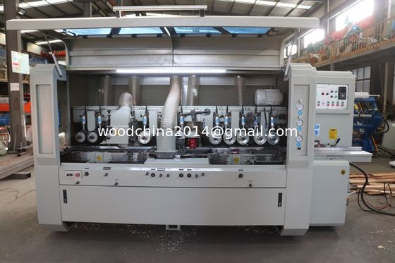 High Output 4 Side Wood Planers Peralatan Moulding Pengerjaan Kayu Cepat Untuk Lantai Kayu