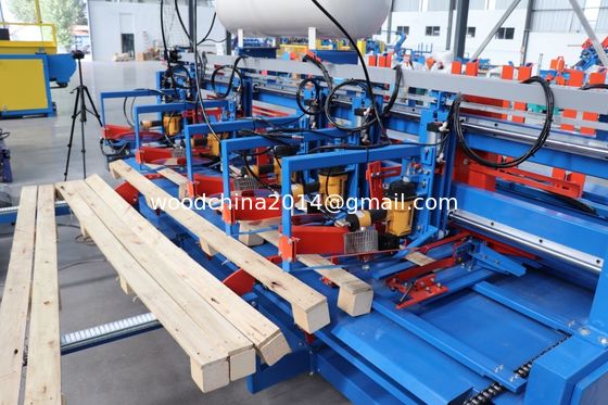 Voltage 3 Fase atau sesuai kebutuhan pelanggan Otomatisasi European Pallet Legs Nailing Machine