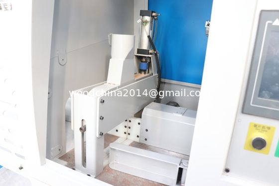 China Keakuratan Tinggi Otomatis CNC Hydraulic Kayu Palet Pemotongan Mesin gergaji Untuk gergaji