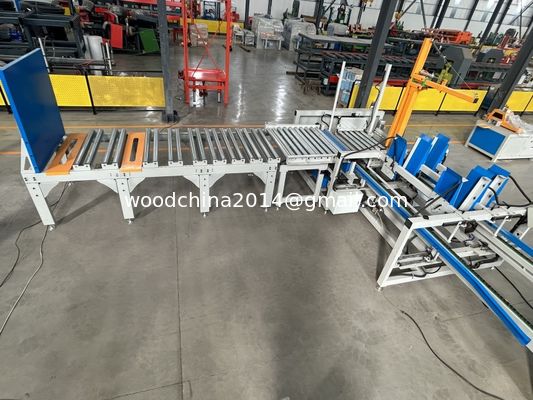 Papan Kayu Mesin tumpukan Kayu Palet otomatis Papan Kayu Pengangkutan Mesin tumpukan