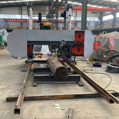 80HP Diesel Engine powered Heavy Duty Horizontal Band Sawmill untuk Pengolahan Kayu